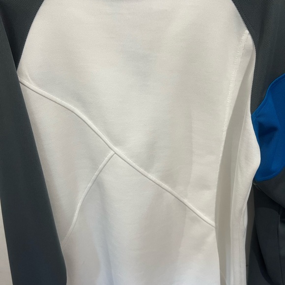 Vancouver 2010 Olympic Games Elevate Women's Long Sleeve Pullover Top Size XL - Picture 8 of 8